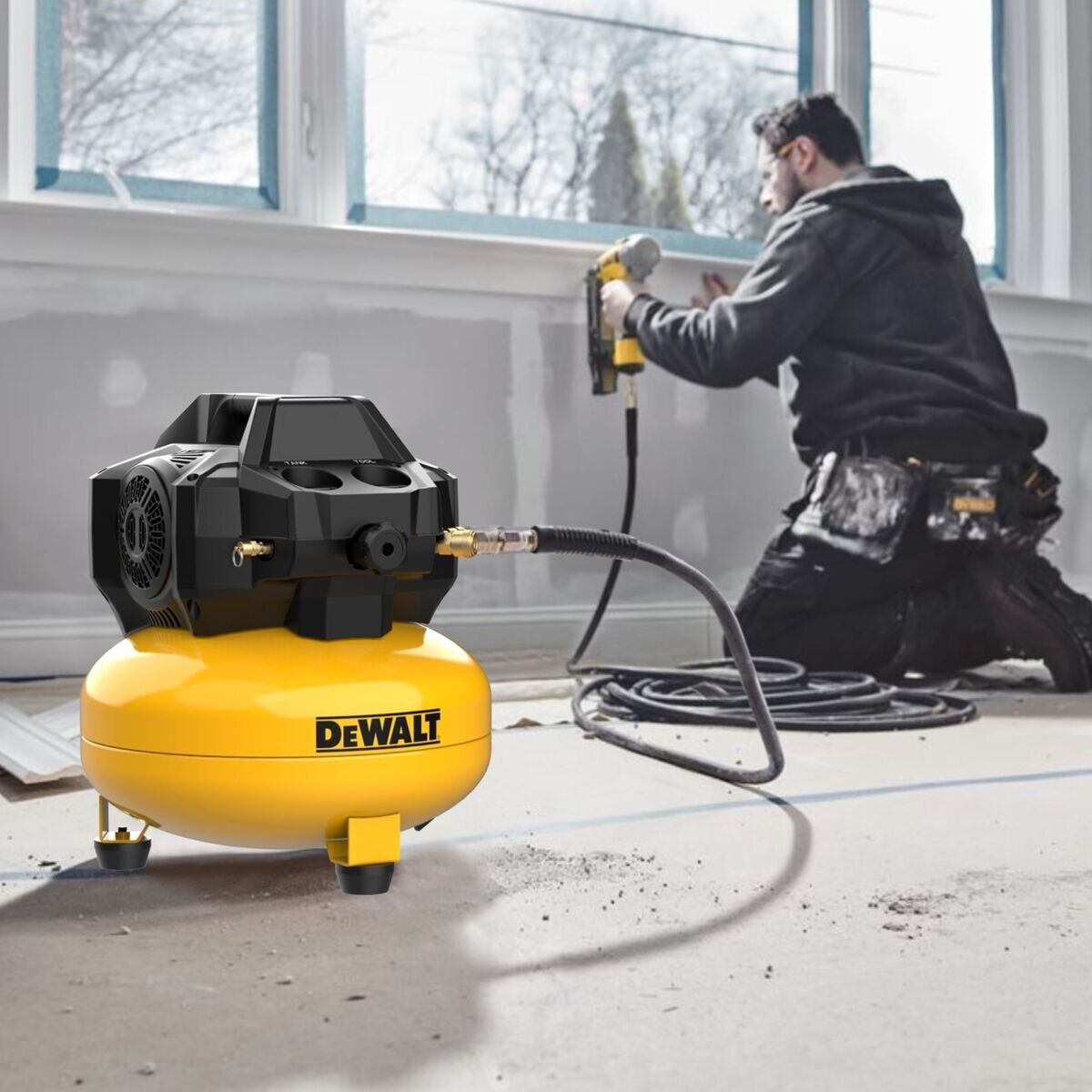 DeWalt(デウォルト) 23L静音型エアーコンプレッサー エアーツール付き