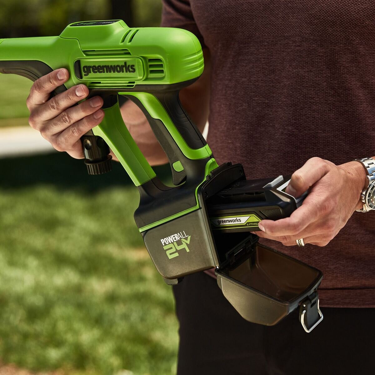 【本体のみ、バッテリー別売】Greenworks 24V 600PSI ポータブル高圧洗浄機 | Costco J...